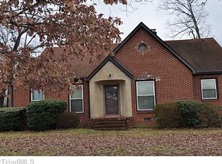 1231 Guilford College Rd, Jamestown, NC 27282