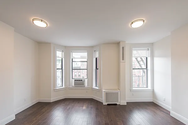 Rented by Thor Equities | media 4