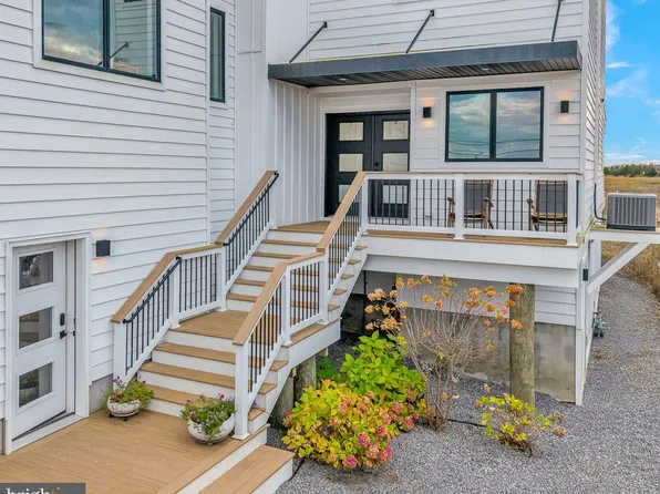 637 Cedar Run Dock Rd, West Creek, NJ 08092