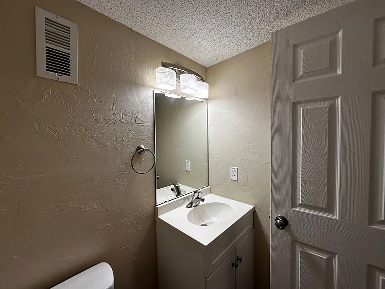 797 Timberway Ct — Photo 6