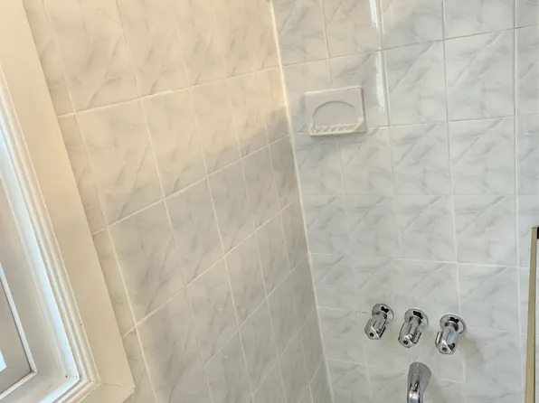 40 E Figurea Ave, Staten Island, NY 10308