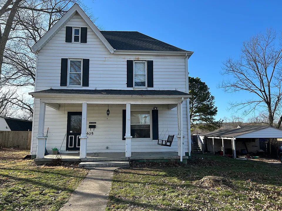405 Robbins Ave