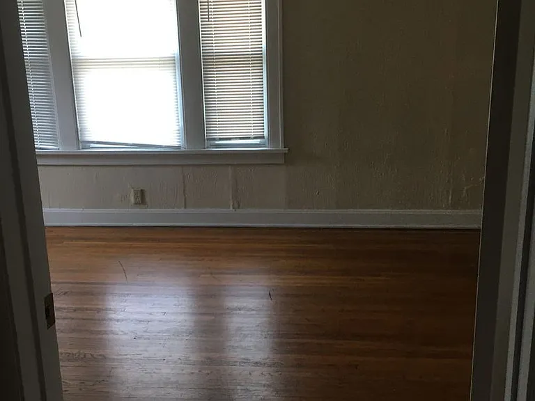 2476 Adams Ave — Photo 20