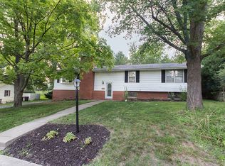 7035 N Willow Wood Dr, Peoria, IL