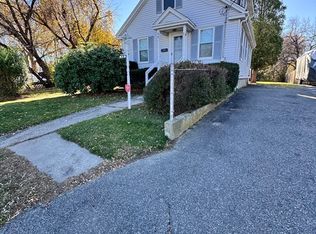 28 Sabino Farm Rd, Peabody, MA 01960