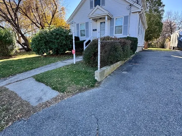 28 Sabino Farm Rd, Peabody, MA 01960