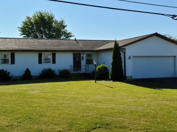 310 S Woodland Ave, Clyde, OH 43410