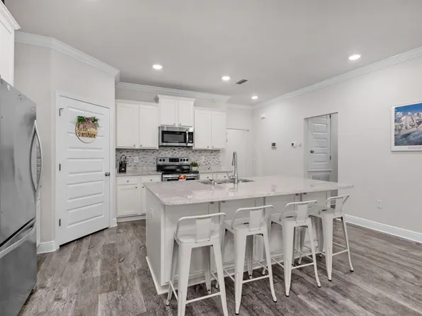 131 Dusky Way, Freeport, FL 32439