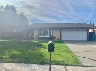 2934 Louisiana Pl, Riverside, CA 92506