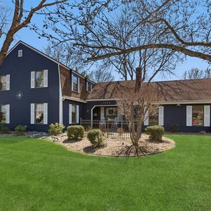1462 Mulberry Ln, Saint Joseph, MI, 49085