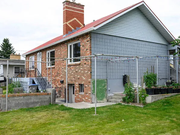 307 Holly Ave, Kamloops, BC V2B 1M2