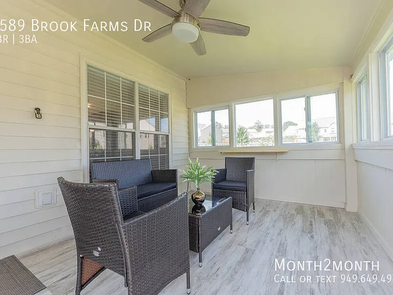 4589 Brook Farms Dr — Photo 33