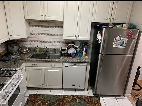 2nd image of 3300 Bayside Dr Unit 3