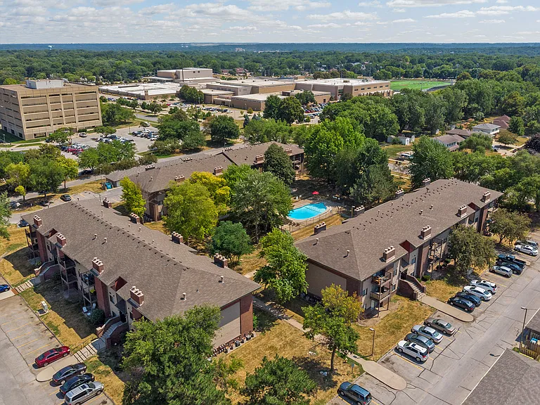 Washington Manor — Photo 15