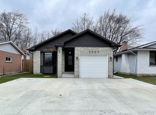 5965 Crimson Dr, Niagara Falls, ON L2G 7T7