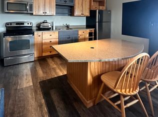 161 Union Sq #1, Milford, NH 03055