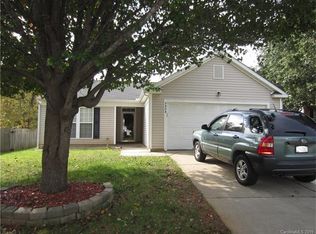 9908 Peppermint Ln, Charlotte, NC 28215