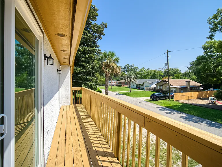 1304 E Magnolia Cir #1306 — Photo 33