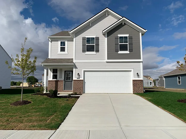 2502 Mounts Run Ln — Photo 1