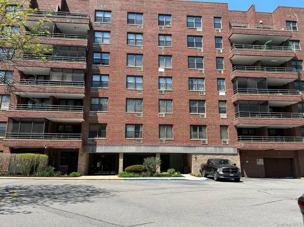 70 Barker Street #609, Mount Kisco, NY 10549