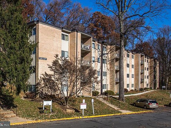 3rd image of 12415 Braxfield Ct #Apt # 10