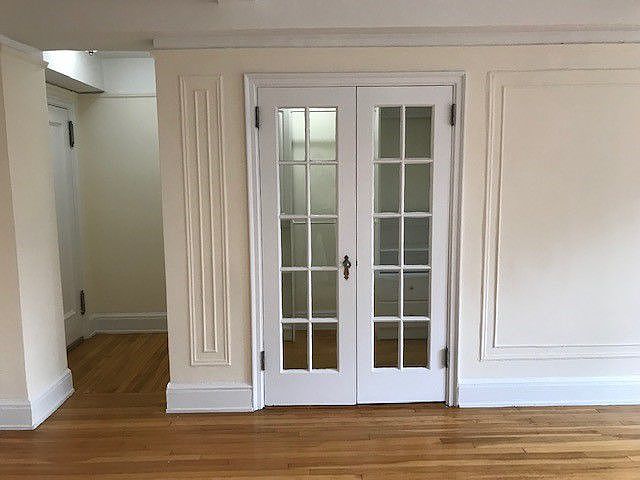 2nd image of 245 E 21st St APT 8D