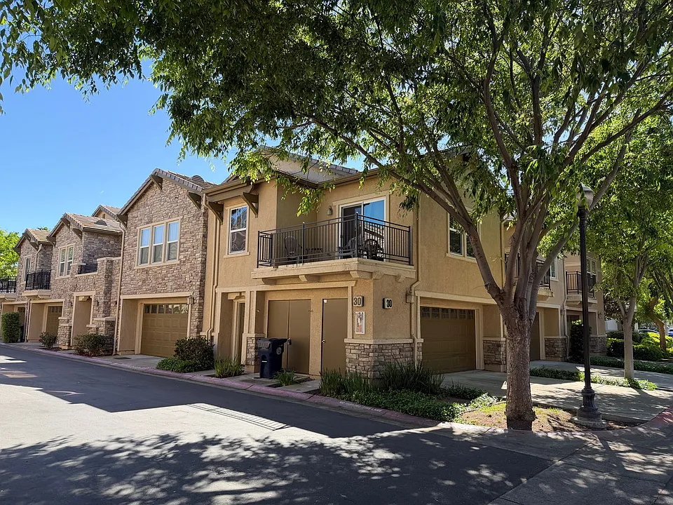3301 N Park Dr #3014