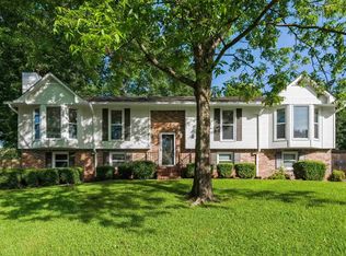 207 Wildwood Dr, Trussville, AL 35173