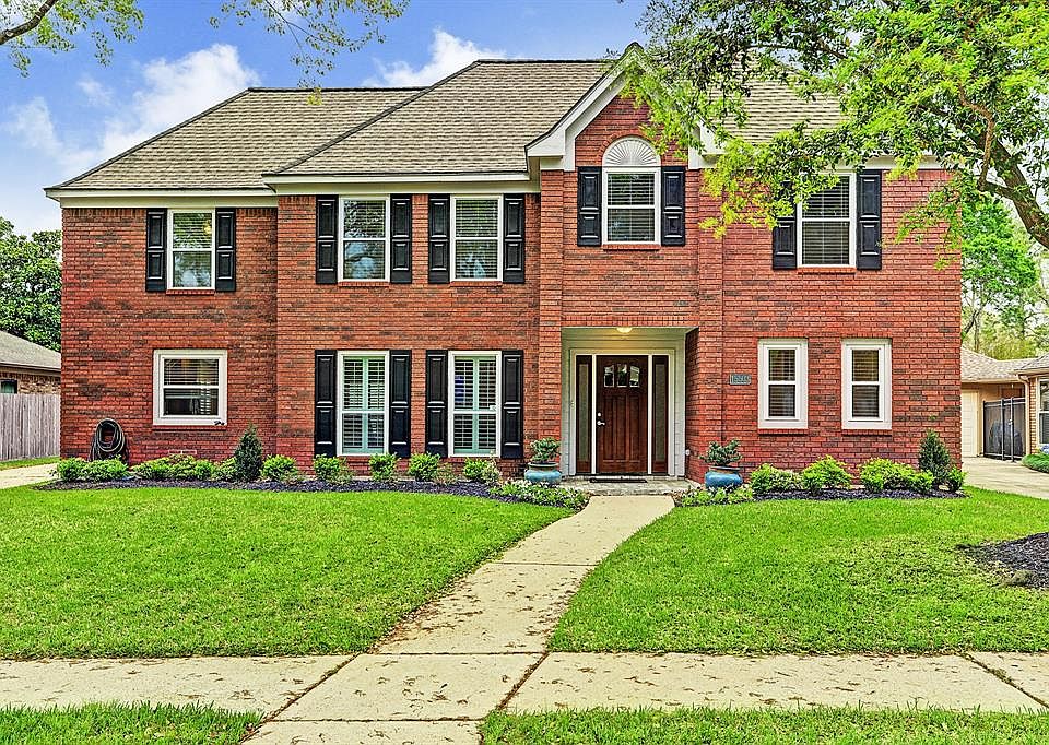 1st image of 15503 Poplar Springs Ln