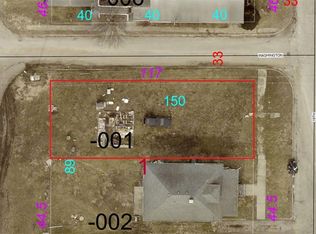 732 N 20th St, Mattoon, IL 61938