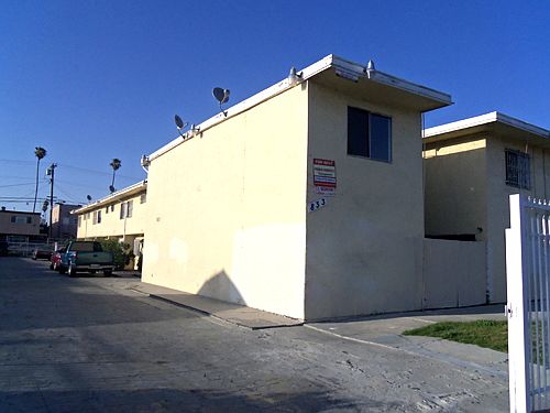 1st image of 833 W 82nd St APT 9
