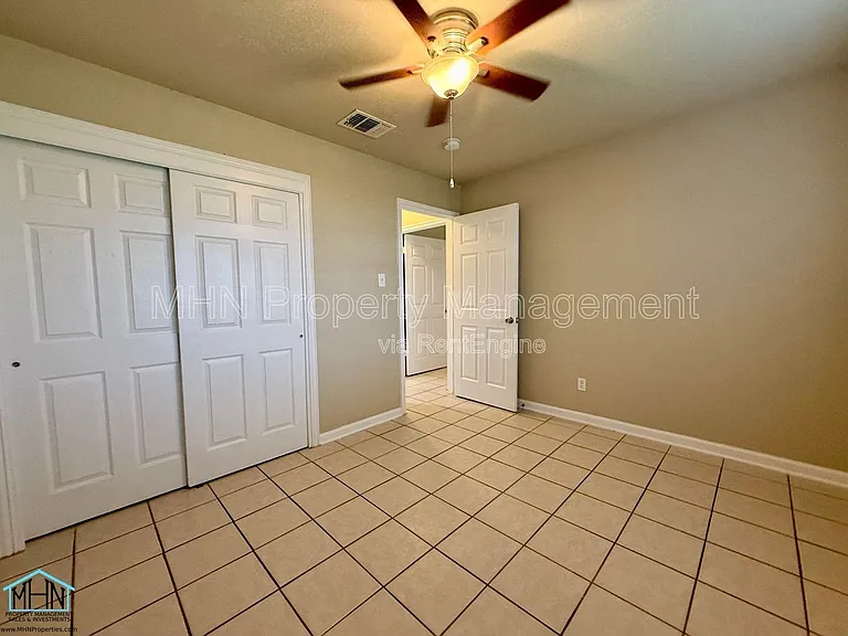 5603 Lakebend West Dr #A — Photo 9