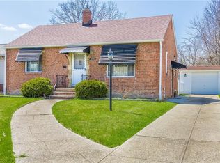 3996 W 223rd St, Fairview Park, OH