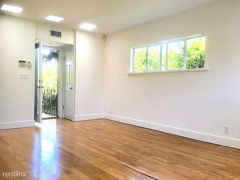 1st image of 618 Westminster Ave APT 4