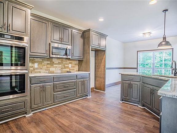 4th image of 63 Lee Road 2209