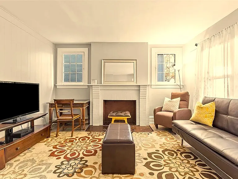 206 Oakview Ave #1 — Photo 3