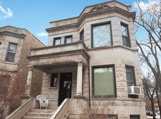 1300 W Newport Ave, Chicago, IL 60657