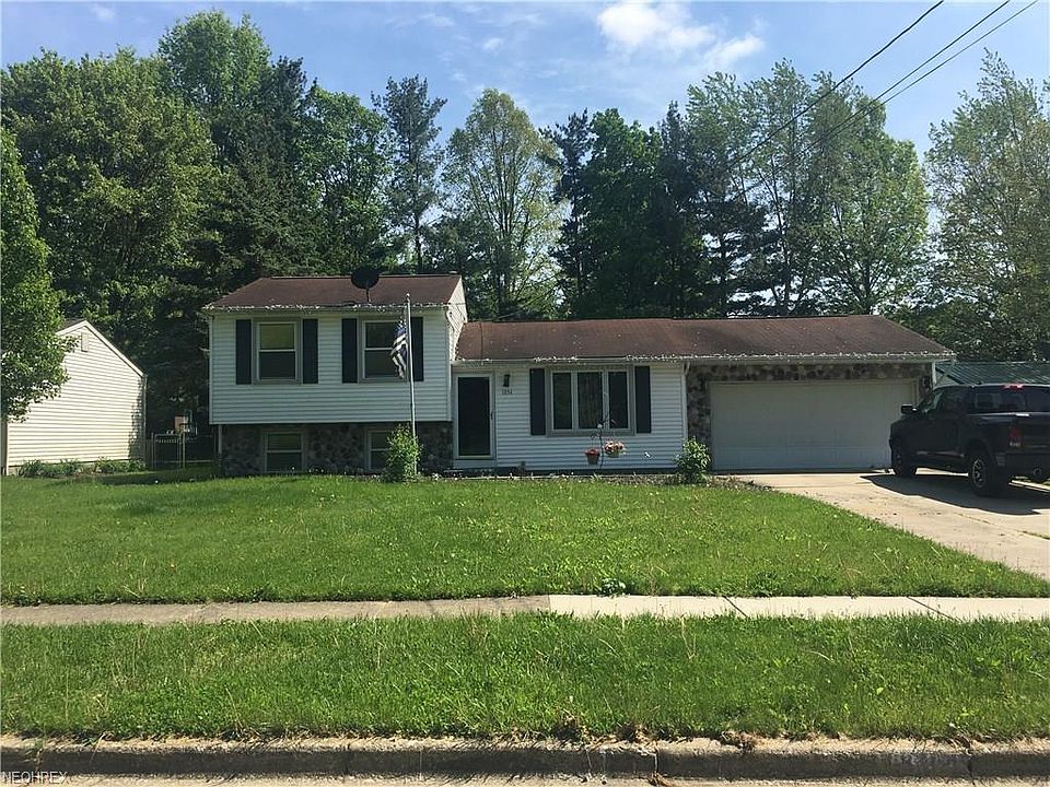 1st image of 1834 Clearbrook Dr