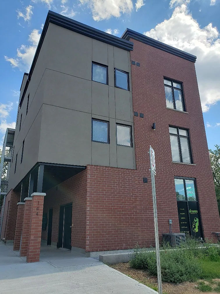 144 Renfrew Ave. — Photo 1