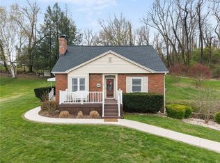 1395 Peterson Dr, Clairton, PA