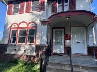 922 Queen Ave N #2, Minneapolis, MN 55411