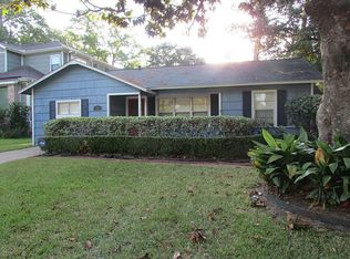 1130 Bay Oaks Rd, Houston, TX 77008