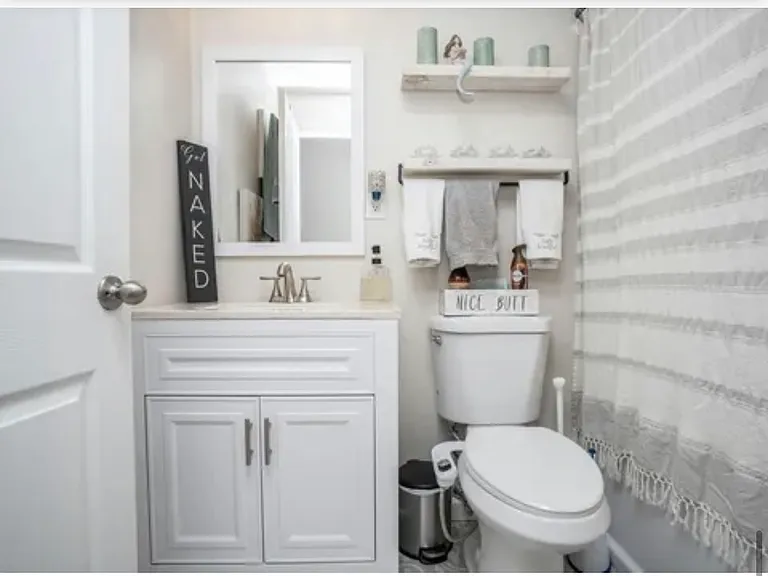 149 Powderhorn Dr — Photo 1