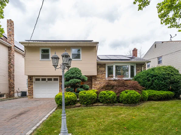 843 Stacy Pl, Rahway, NJ 07065