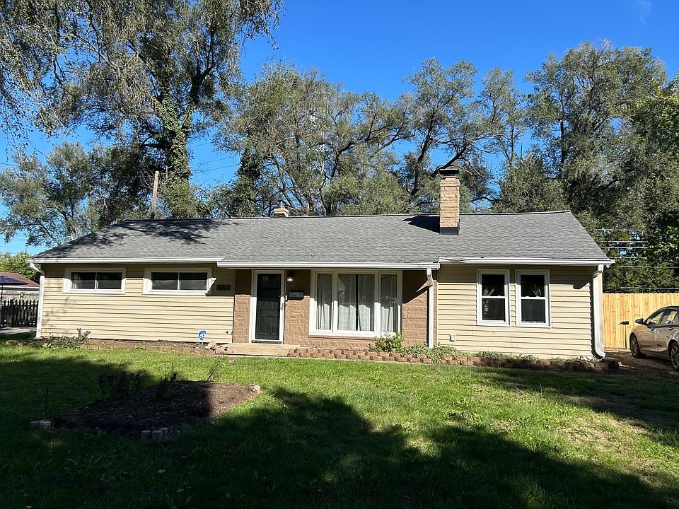 1st image of 5711 N Parker Ave