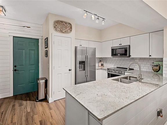 4th image of 20160 Estero Gardens Cir Unit 108
