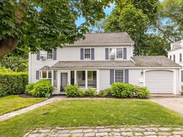 4 Rice Rd, Hingham, MA 02043