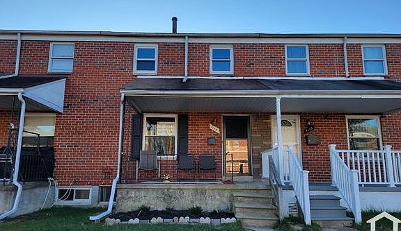 2nd image of 1115 Foxwood Ln