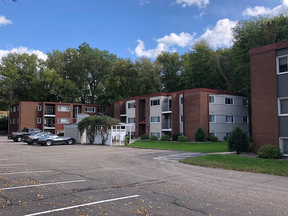 2nd image of 120 Circle A Dr S APT 334