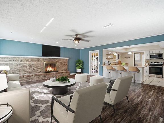 3rd image of 2842 Springdell Cir